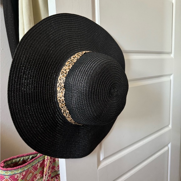 Beach hat - Picture 5 of 5